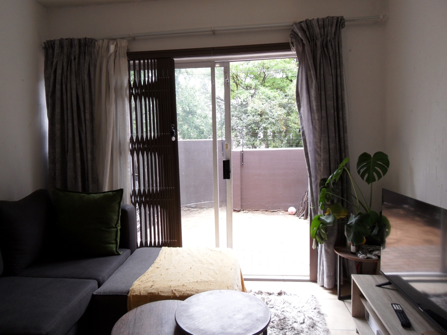 To Let 2 Bedroom Property for Rent in Lyndhurst Gauteng