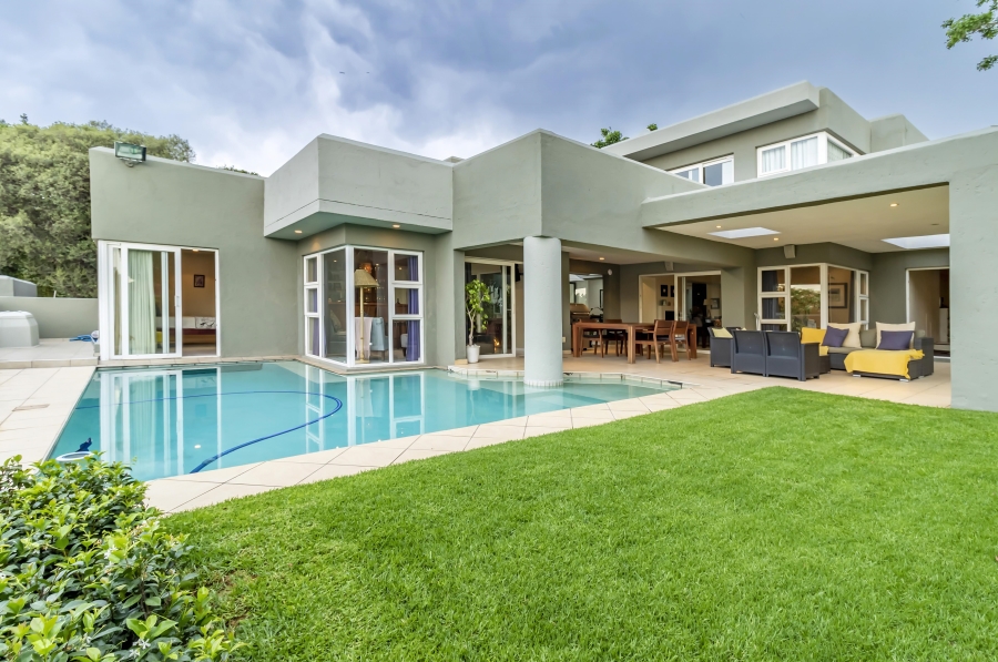 4 Bedroom Property for Sale in Hurlingham Manor Gauteng