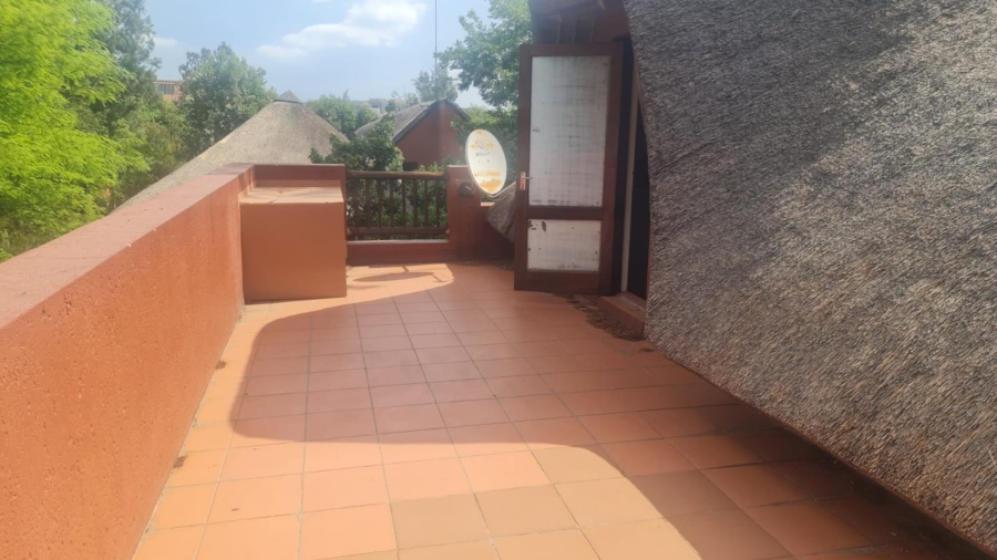 2 Bedroom Property for Sale in Sunninghill Gauteng