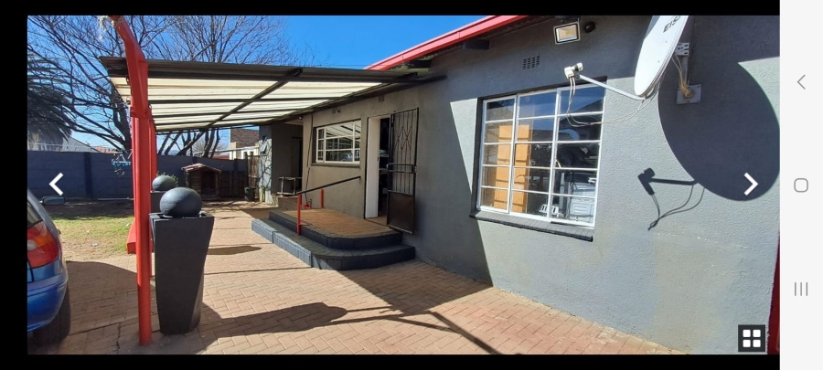 To Let 5 Bedroom Property for Rent in Krugersdorp West Gauteng