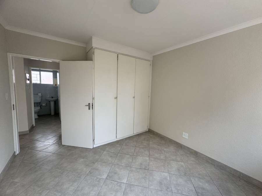 2 Bedroom Property for Sale in Germiston South Gauteng