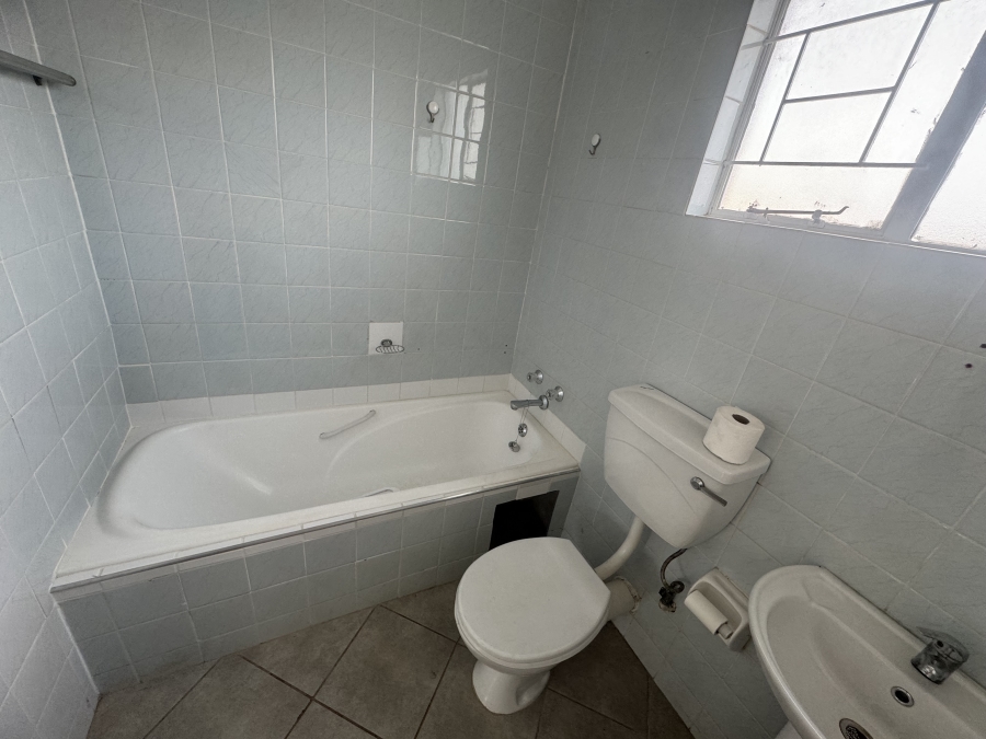 2 Bedroom Property for Sale in Germiston South Gauteng