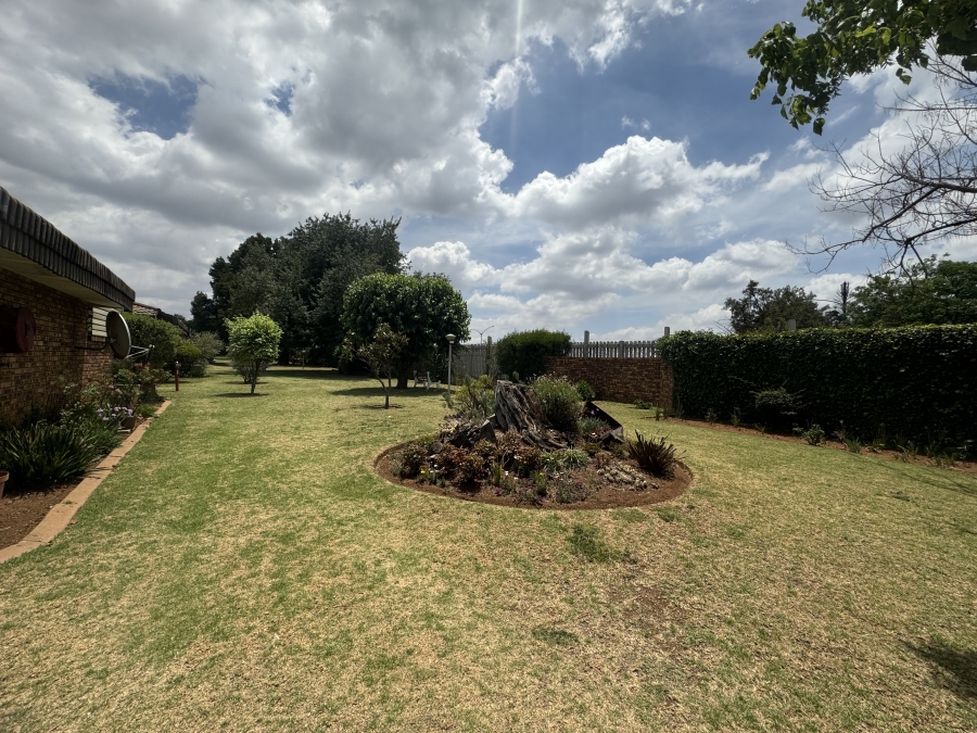 2 Bedroom Property for Sale in Brentwood Park Gauteng