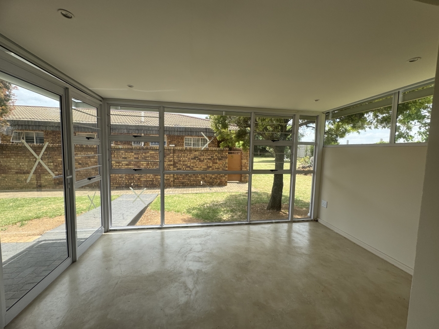 2 Bedroom Property for Sale in Brentwood Gauteng