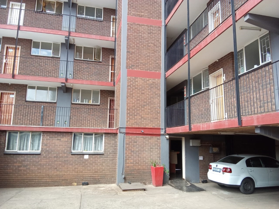 1 Bedroom Property for Sale in Sunnyside Gauteng