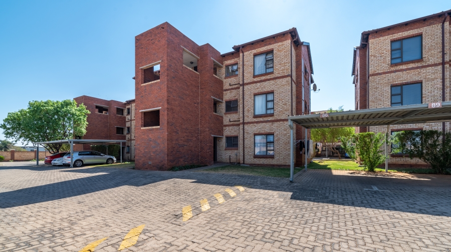 To Let 2 Bedroom Property for Rent in Randpark Ridge Gauteng