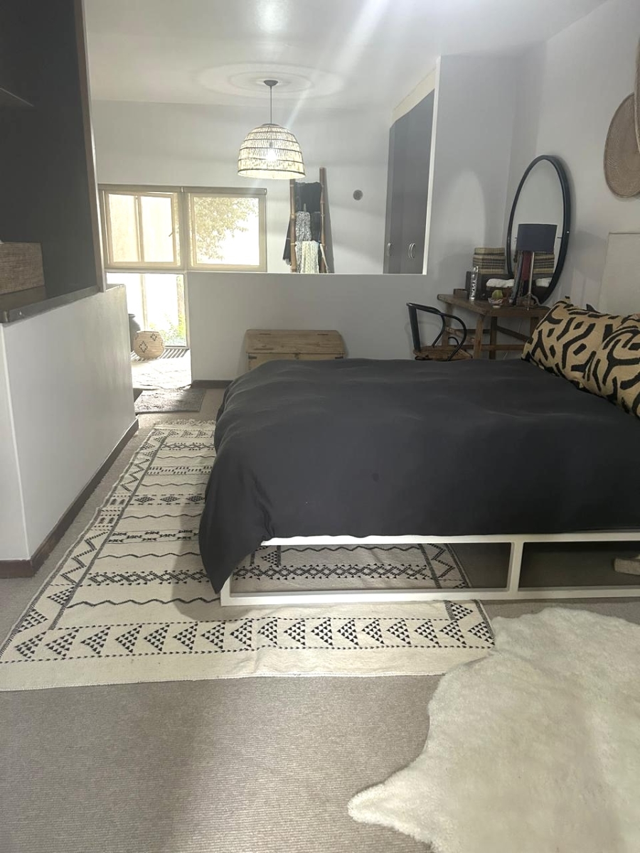 To Let 1 Bedroom Property for Rent in Sandown Gauteng