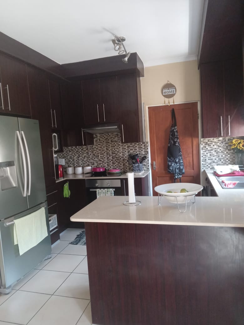 3 Bedroom Property for Sale in Blue Hills Gauteng