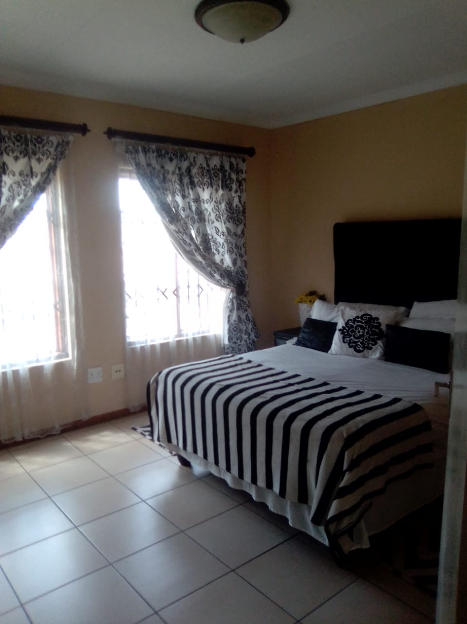 3 Bedroom Property for Sale in Blue Hills Gauteng