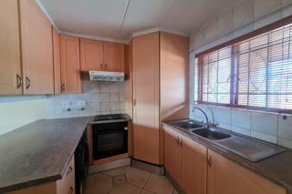 2 Bedroom Property for Sale in Dowerglen Ext 4 Gauteng