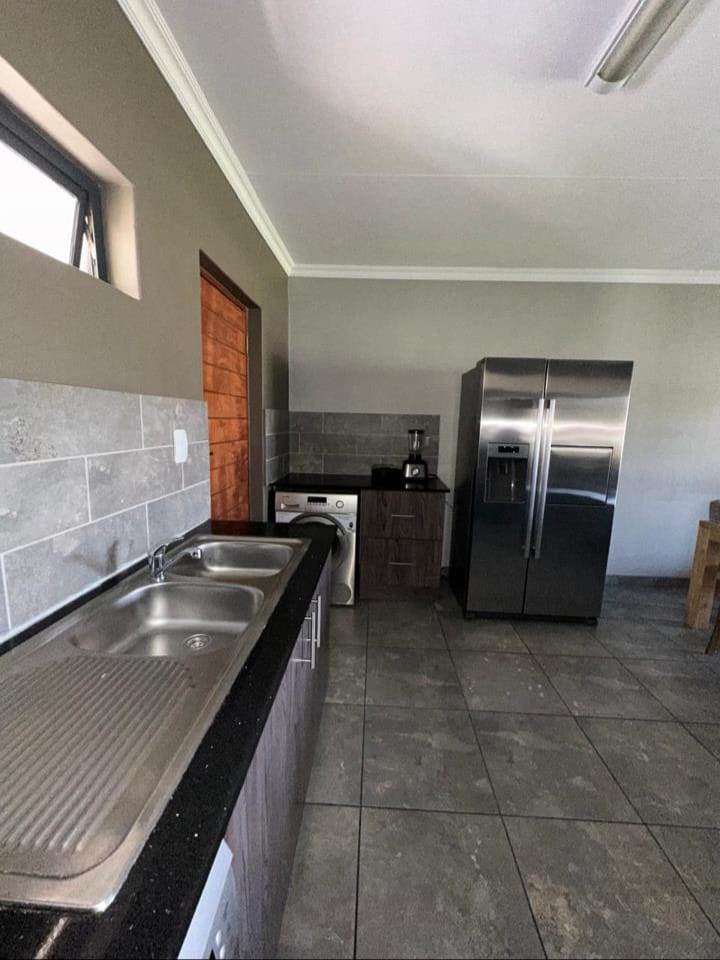 To Let 2 Bedroom Property for Rent in Noordwyk Gauteng