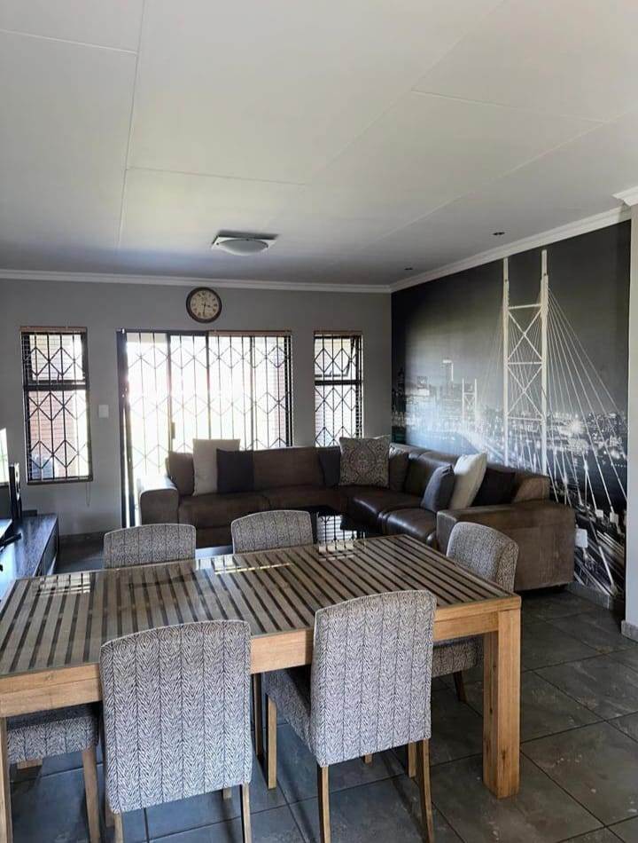 To Let 2 Bedroom Property for Rent in Noordwyk Gauteng