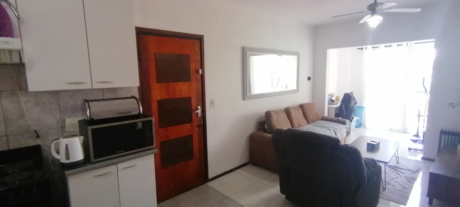 To Let 2 Bedroom Property for Rent in Wilro Park Gauteng