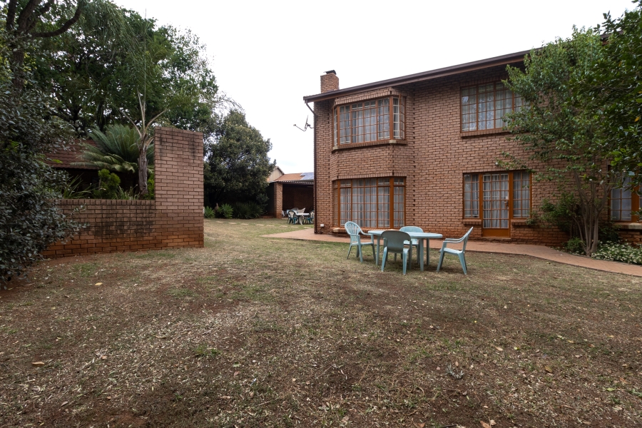 5 Bedroom Property for Sale in Elardus Park Gauteng