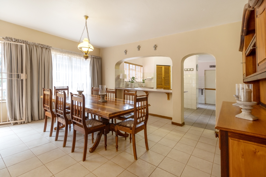 5 Bedroom Property for Sale in Elardus Park Gauteng