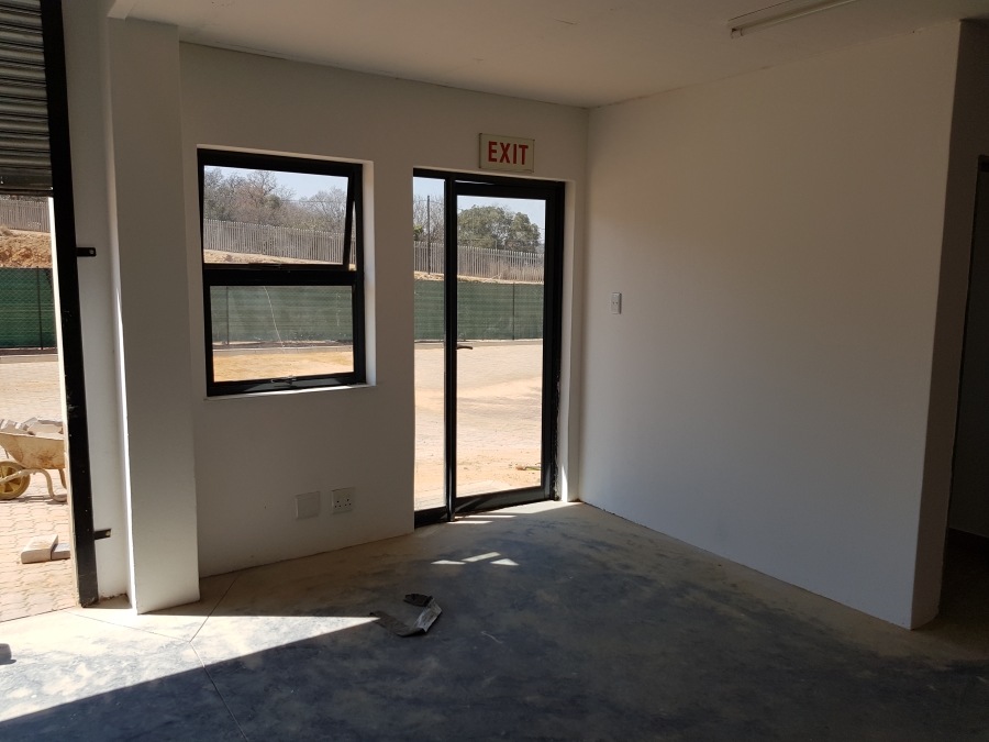 To Let commercial Property for Rent in Barbeque Downs Gauteng