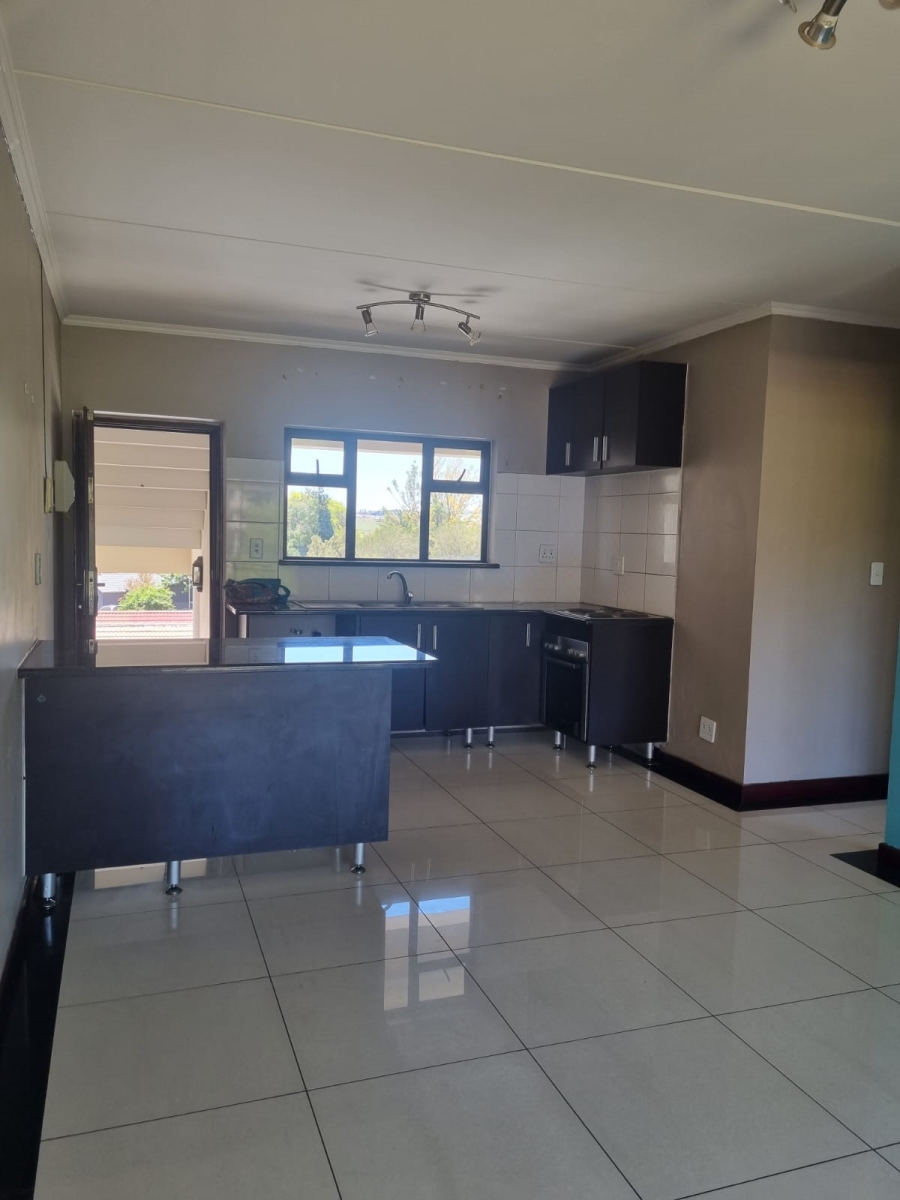 1 Bedroom Property for Sale in Noordwyk Gauteng