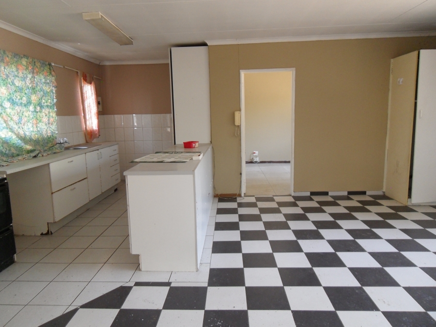 3 Bedroom Property for Sale in Kew Gauteng