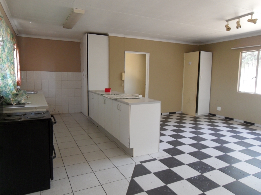 3 Bedroom Property for Sale in Kew Gauteng