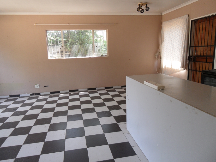 3 Bedroom Property for Sale in Kew Gauteng