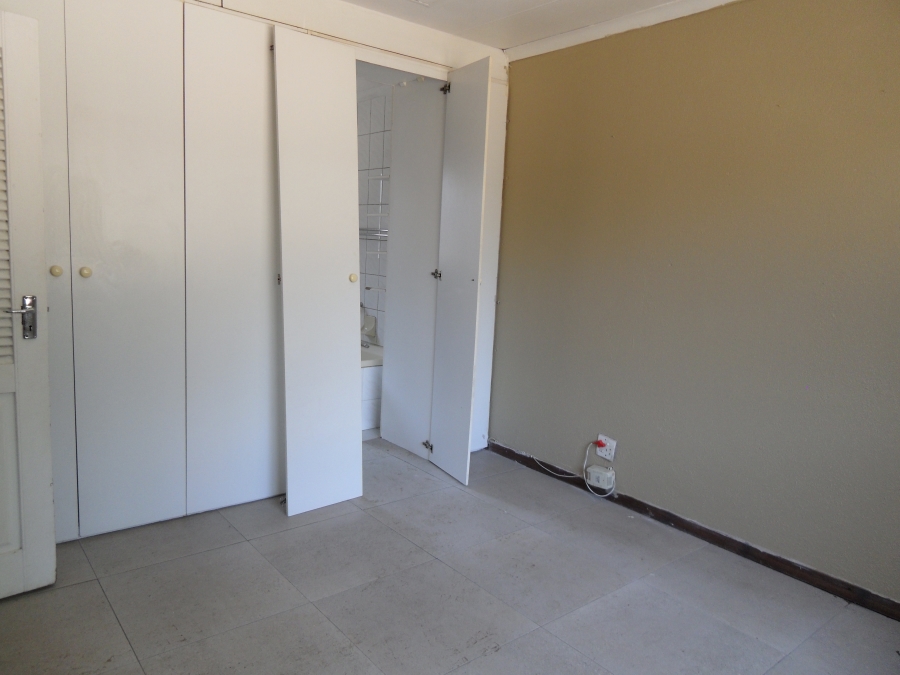 3 Bedroom Property for Sale in Kew Gauteng