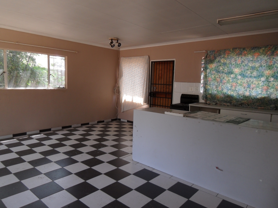 3 Bedroom Property for Sale in Kew Gauteng