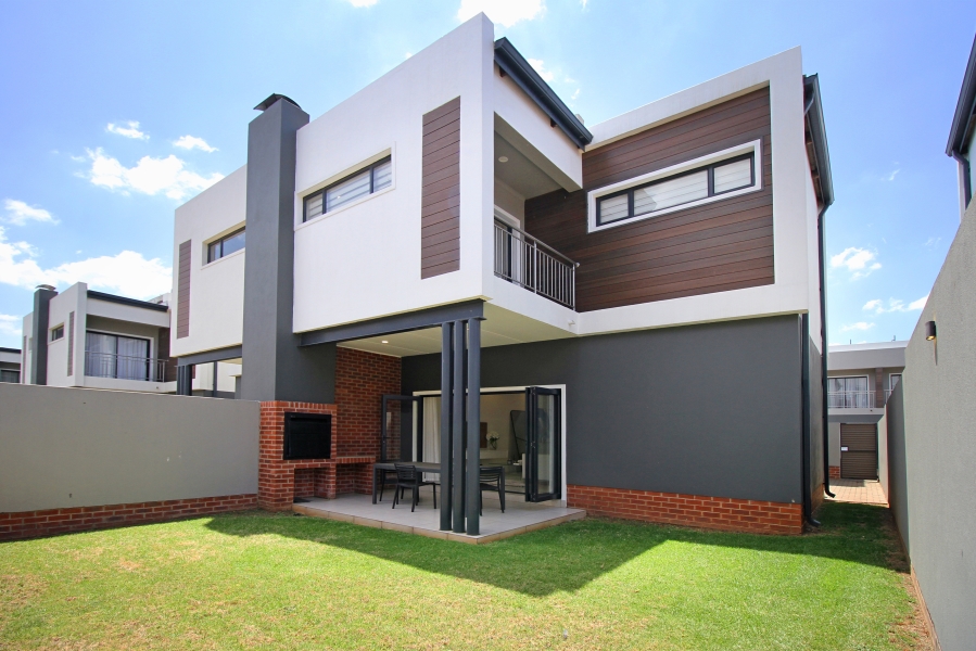 To Let 3 Bedroom Property for Rent in Sunninghill Gauteng