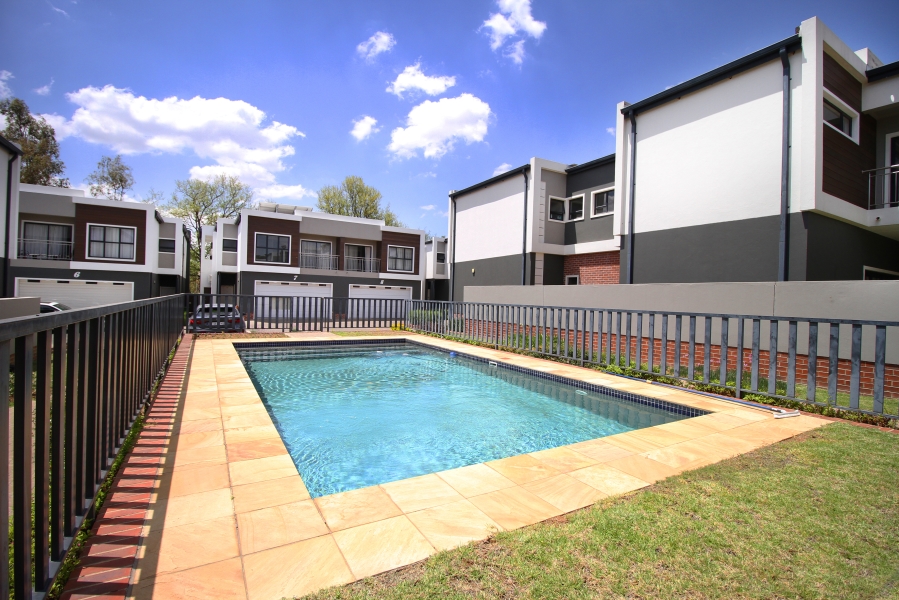 To Let 3 Bedroom Property for Rent in Sunninghill Gauteng