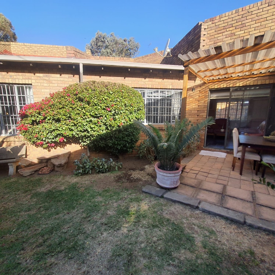 2 Bedroom Property for Sale in Dalpark Ext 1 Gauteng