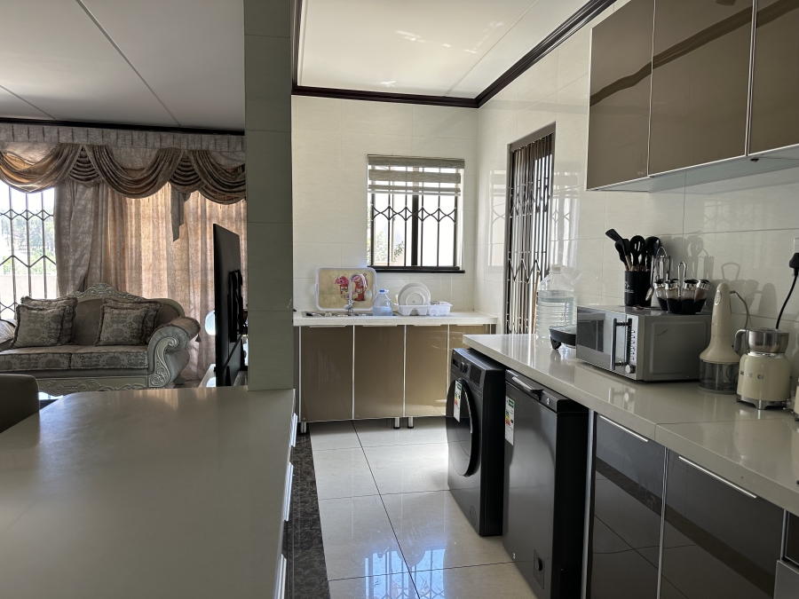 To Let 3 Bedroom Property for Rent in Craigavon Gauteng