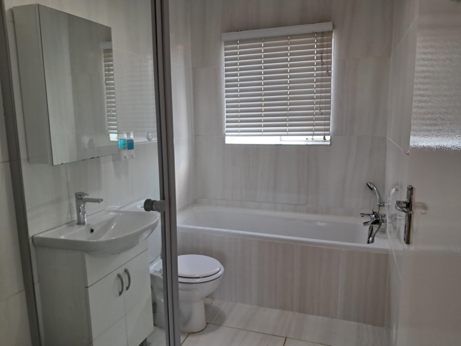 2 Bedroom Property for Sale in Sonneveld Gauteng