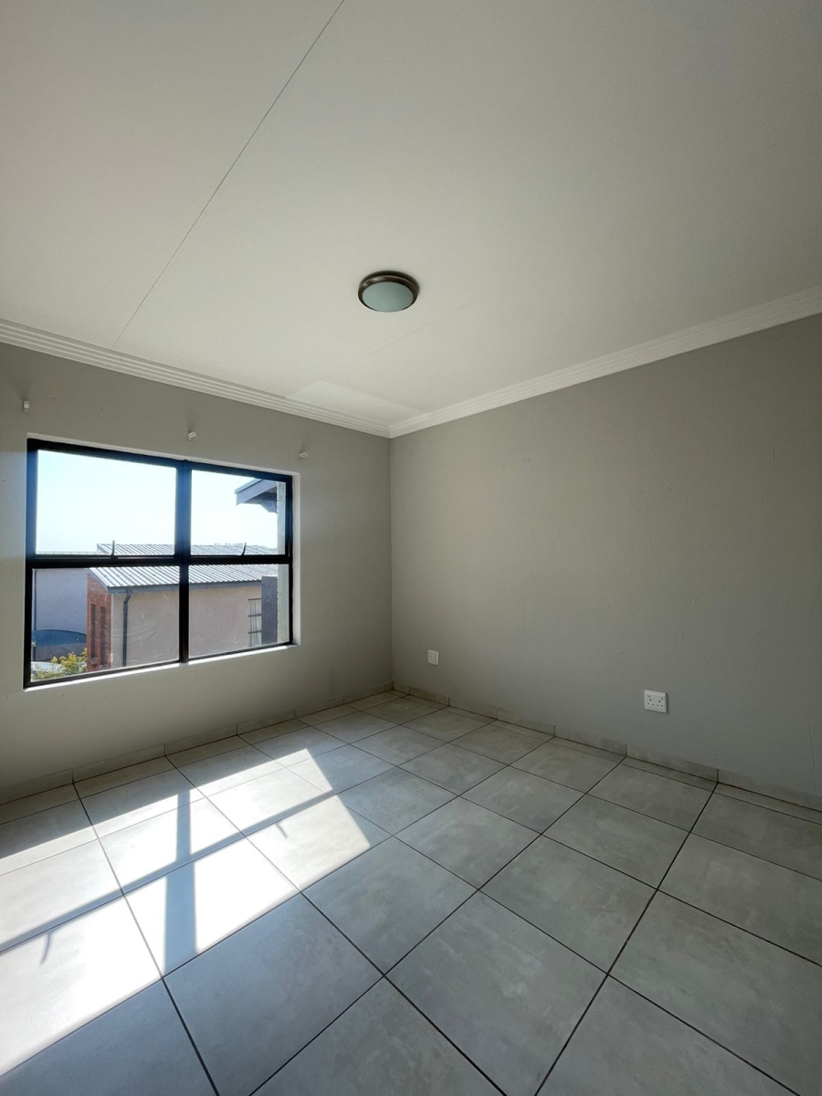 To Let 2 Bedroom Property for Rent in Eveleigh Gauteng