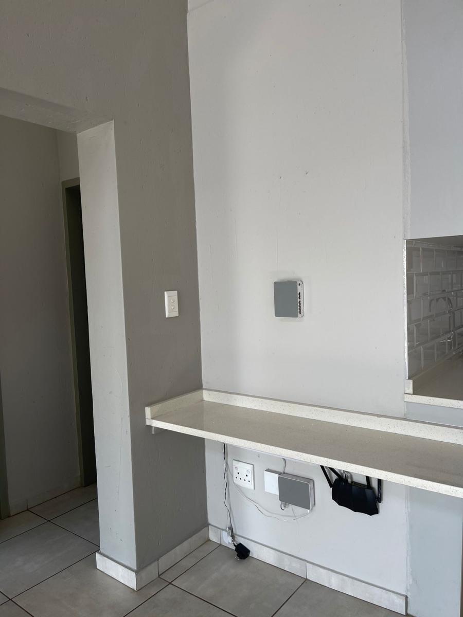 To Let 2 Bedroom Property for Rent in Eveleigh Gauteng