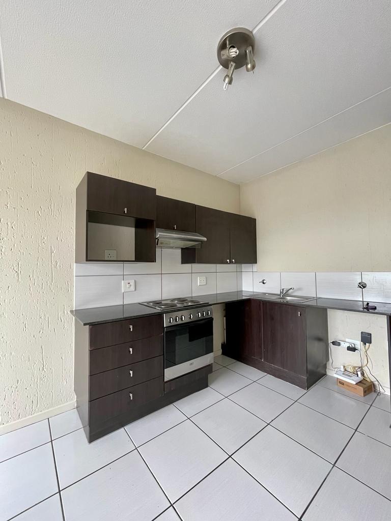 To Let 2 Bedroom Property for Rent in Paulshof Gauteng