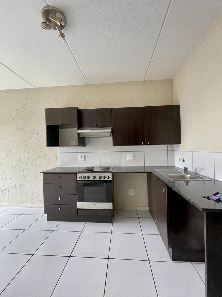 To Let 2 Bedroom Property for Rent in Paulshof Gauteng