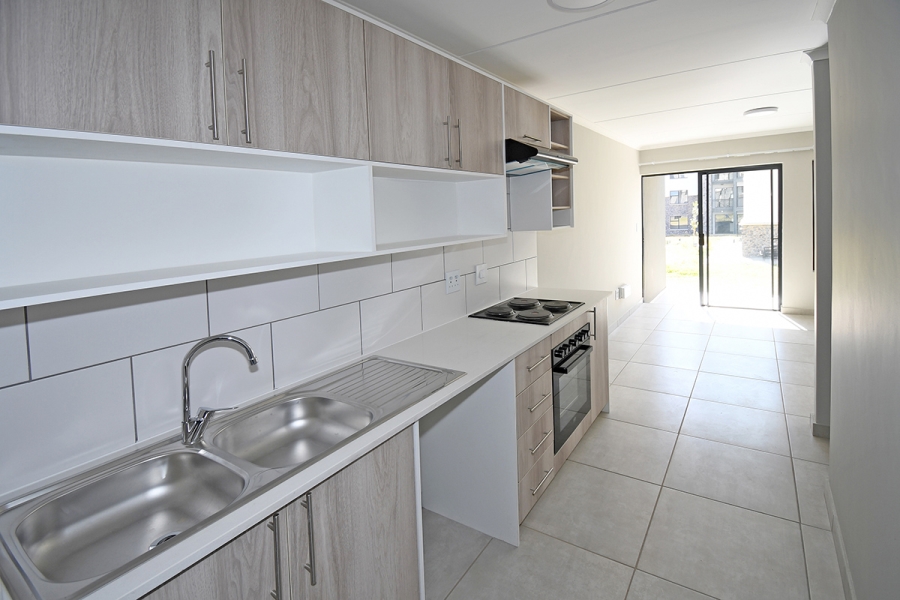 To Let 2 Bedroom Property for Rent in Glen Marais Gauteng