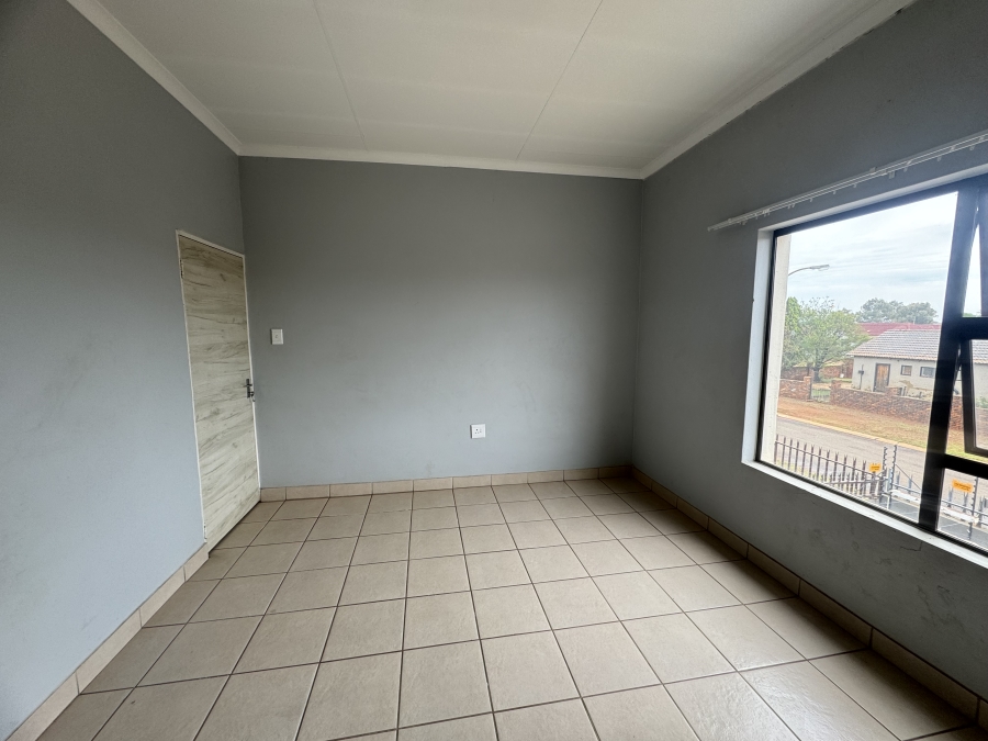 To Let 1 Bedroom Property for Rent in Villa Liza Gauteng