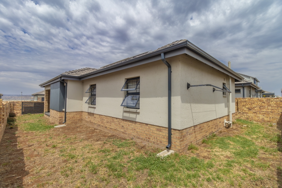 3 Bedroom Property for Sale in Lion Pride Gauteng