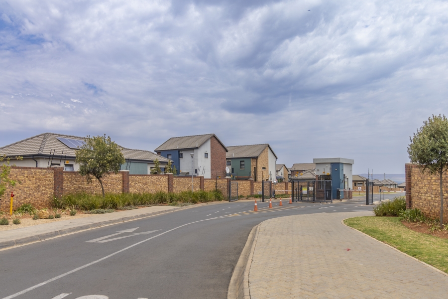 3 Bedroom Property for Sale in Lion Pride Gauteng