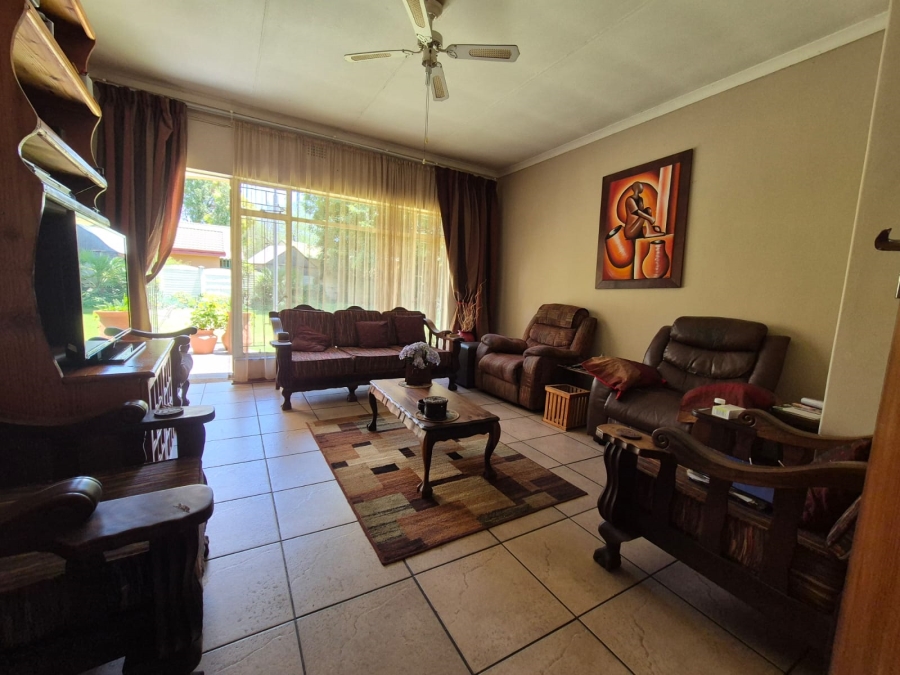 4 Bedroom Property for Sale in Sonland Park Gauteng