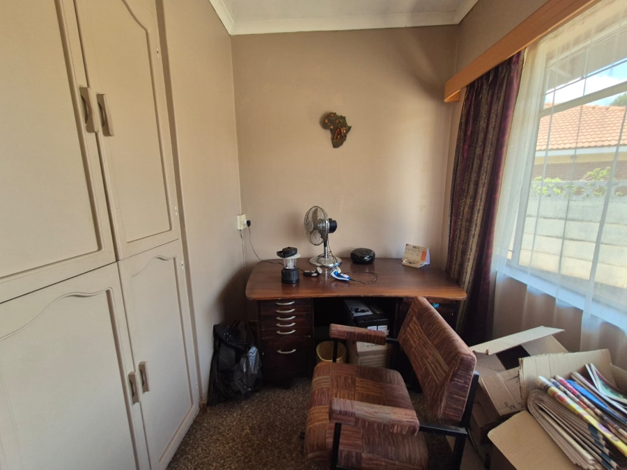 4 Bedroom Property for Sale in Sonland Park Gauteng