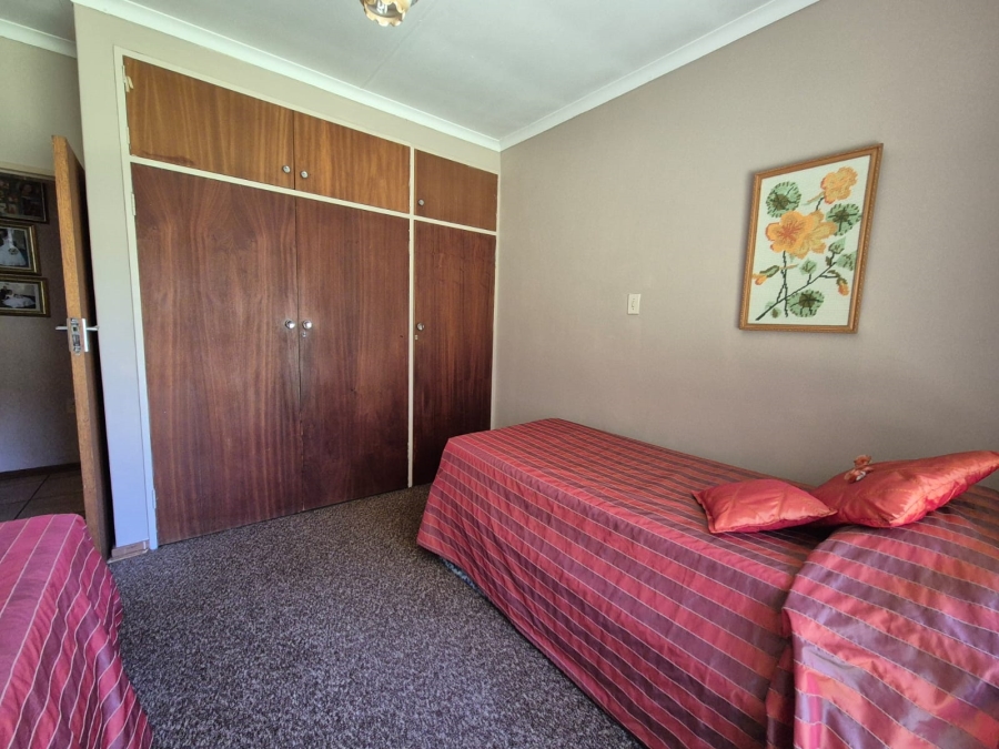 4 Bedroom Property for Sale in Sonland Park Gauteng