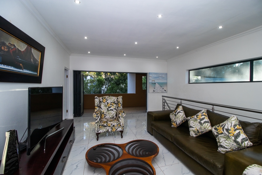 4 Bedroom Property for Sale in Lombardy Estate Gauteng