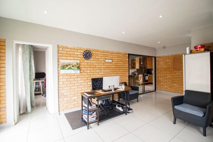 To Let 3 Bedroom Property for Rent in Bartlett Gauteng