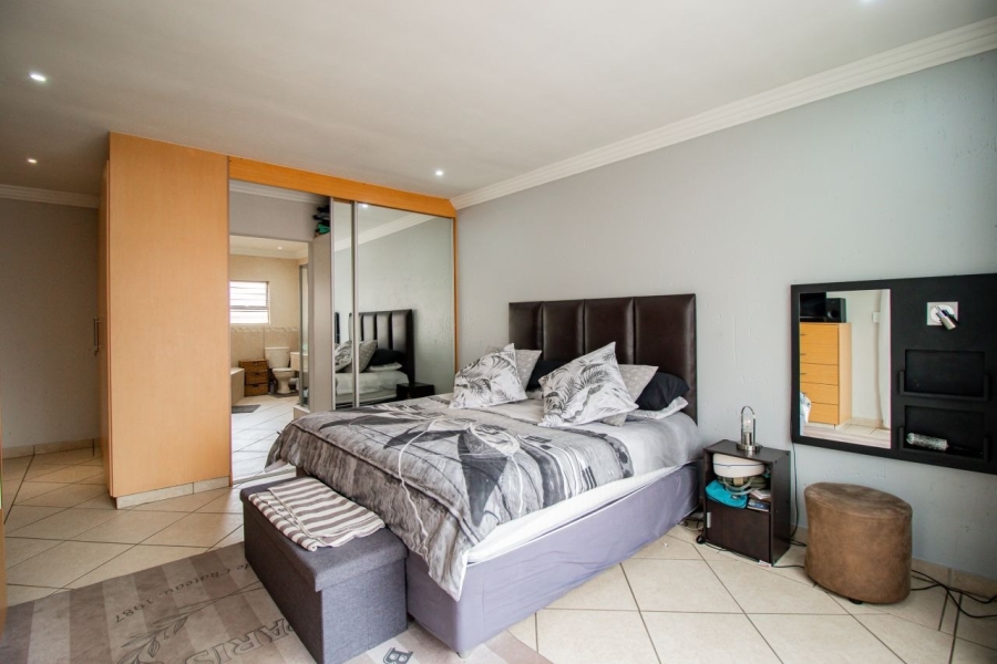 To Let 3 Bedroom Property for Rent in Bartlett Gauteng