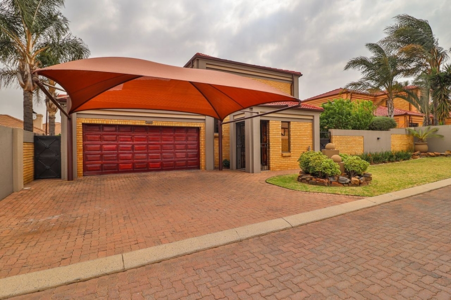 To Let 4 Bedroom Property for Rent in Bartlett Gauteng