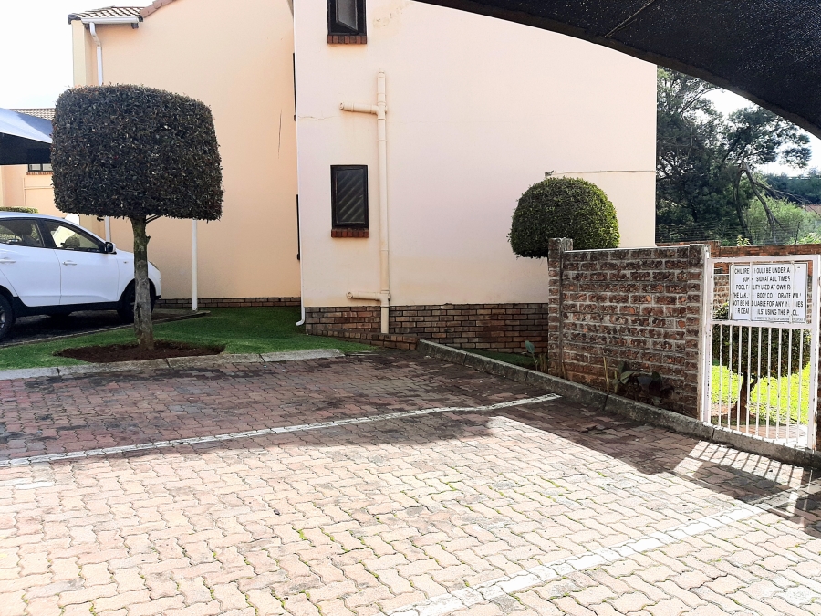 3 Bedroom Property for Sale in Mondeor Gauteng