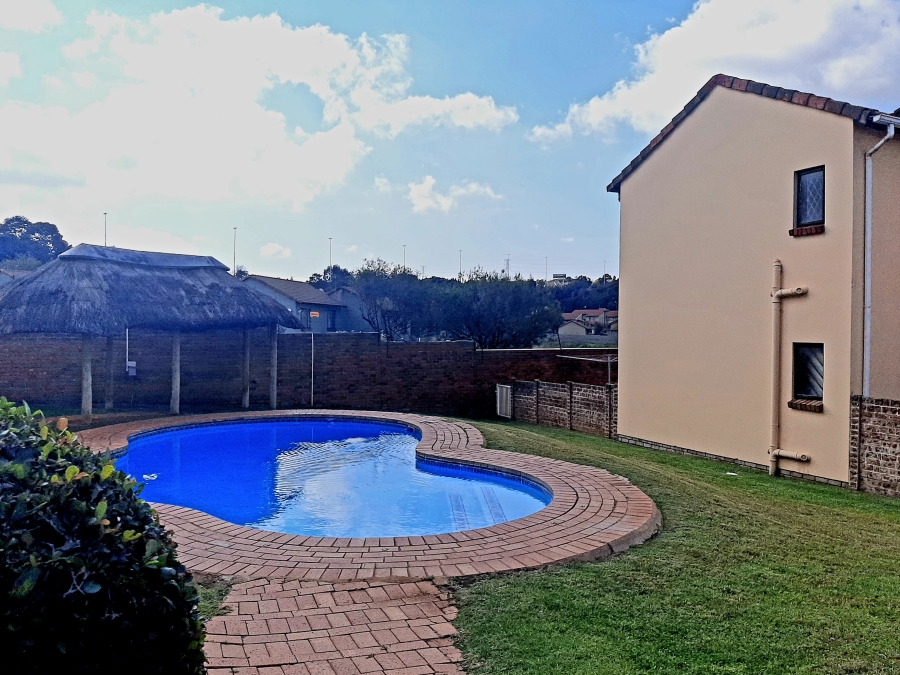 3 Bedroom Property for Sale in Mondeor Gauteng