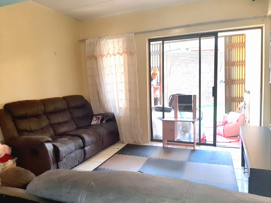 3 Bedroom Property for Sale in Mondeor Gauteng