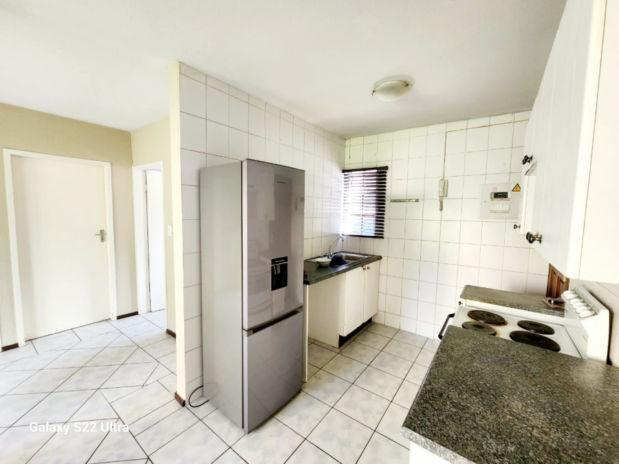 To Let 2 Bedroom Property for Rent in Roodepoort West Gauteng